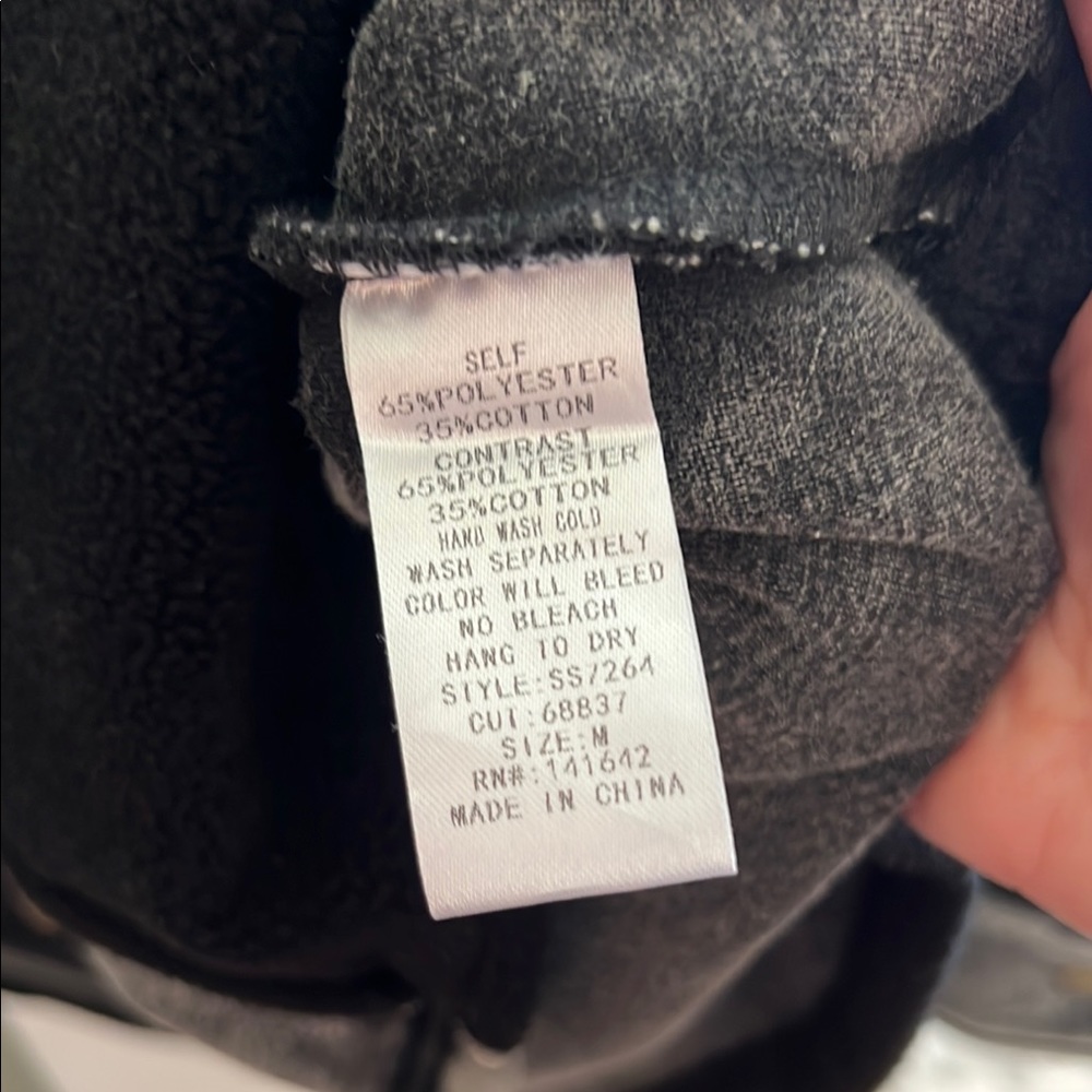 She + Sky NWOT black/gray Shacket w front and side pockets. Some Weight to it. - Picture 8 of 8